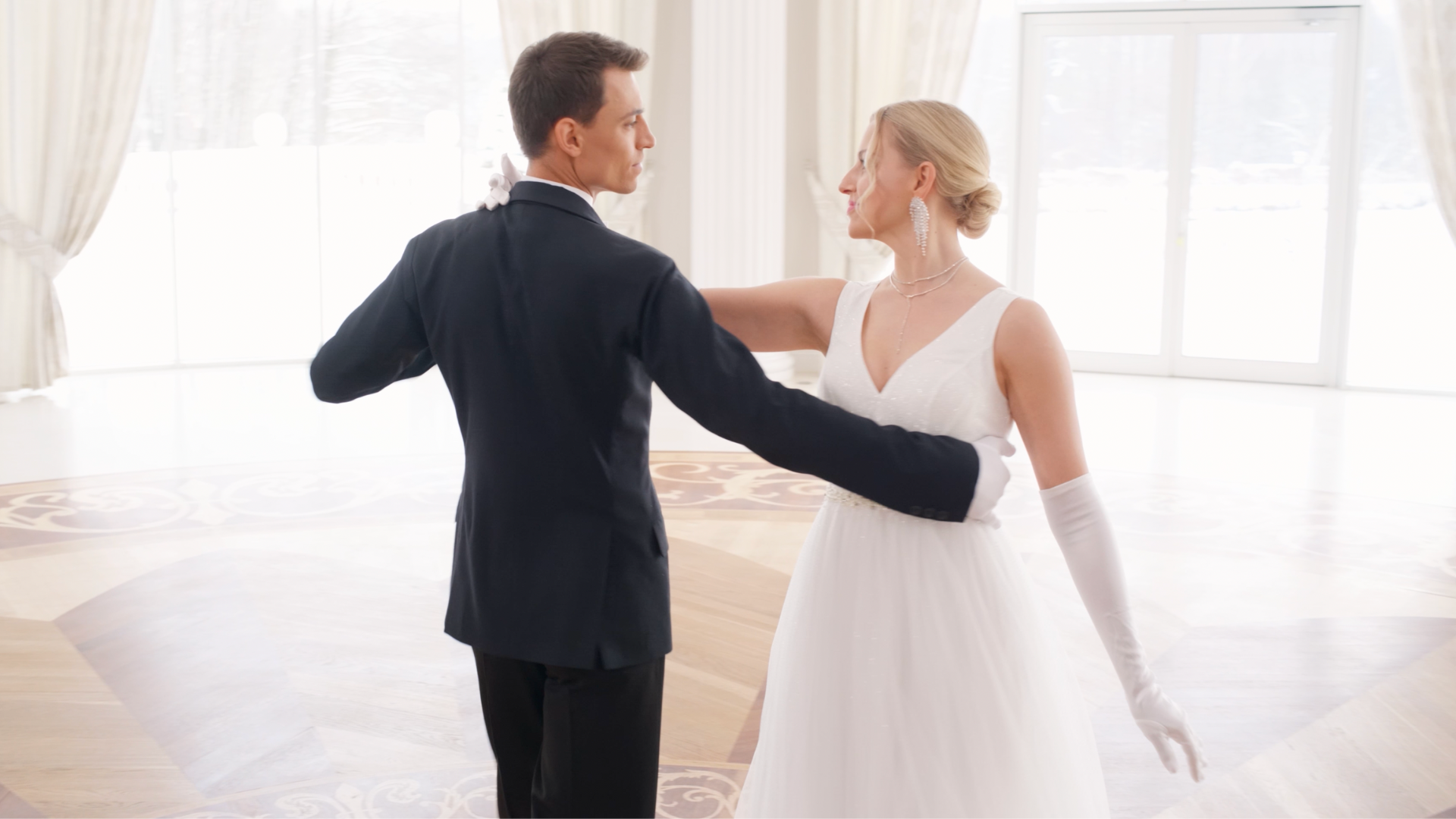 Wedding Dance Online